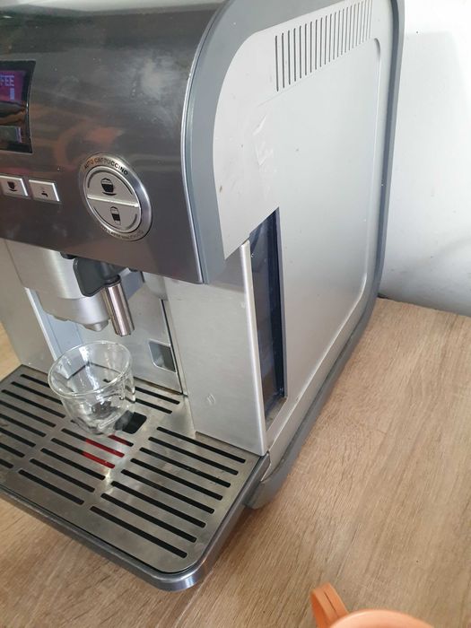 espressor cafea automat PHILIPS HD 5730