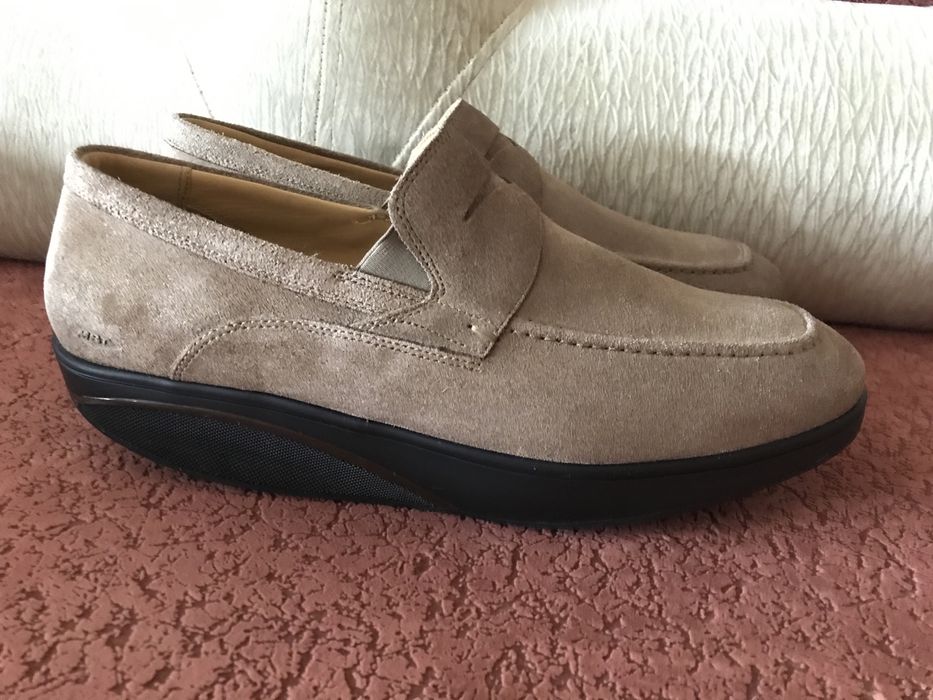 Pantofi “Mbt”,mărimea 45!