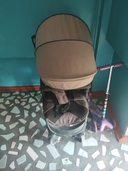 Продам коляску Babyton