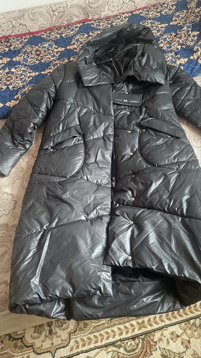 Продам зимние куртки