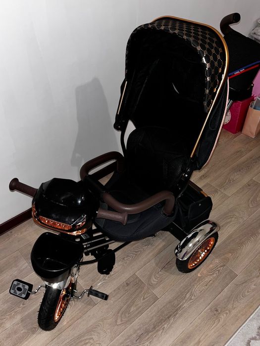 Трехколесный велосипед