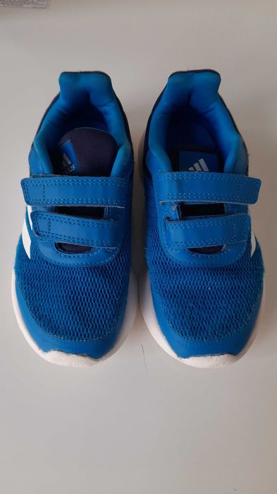 Vand adidasi nr 28 Adidas!