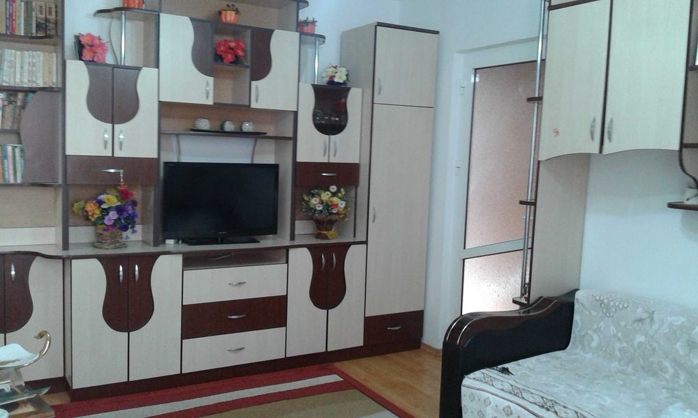 Vand apartament 2 camere