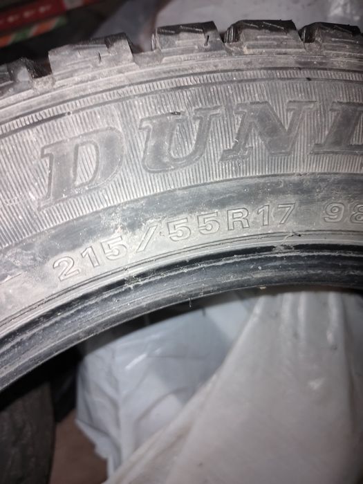 Продам зимние шины с шипами