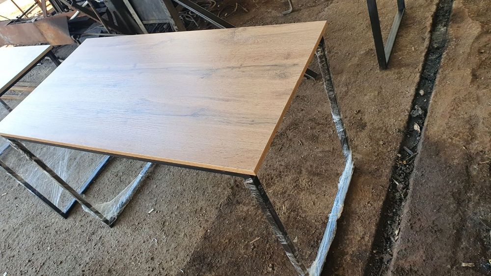 Стол лофт мега аксия .