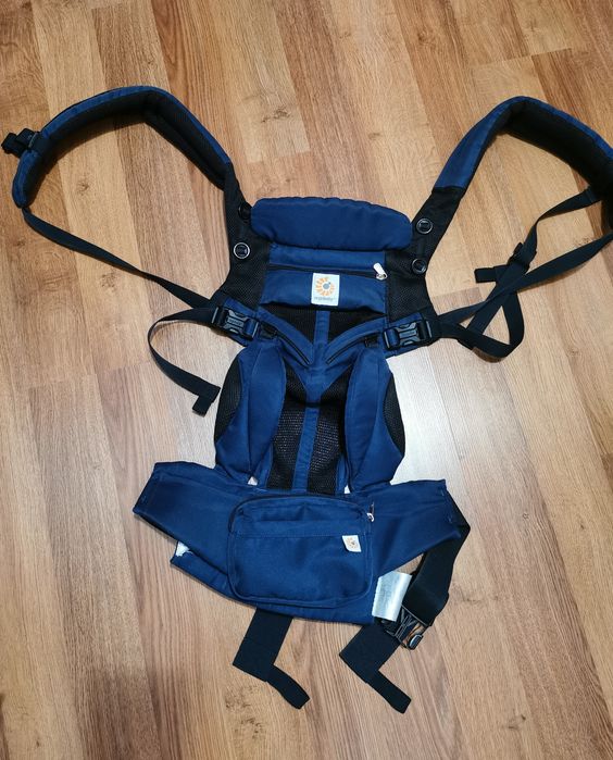 Marsupiu Ergobaby Omni 360