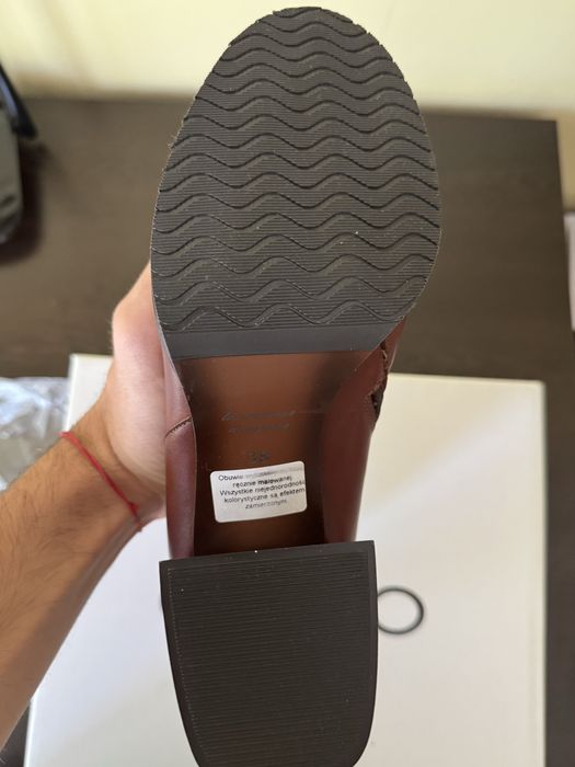 Боти на ток