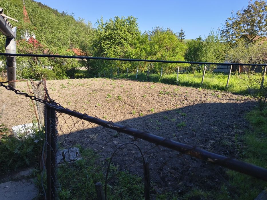 Casă de vânzare în Porumbeni – liniște, natură și confort, la doar ~20 minute de Târgu Mureș