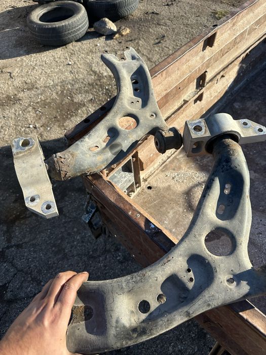 Части за Passat b7 2.0 tdi 2011