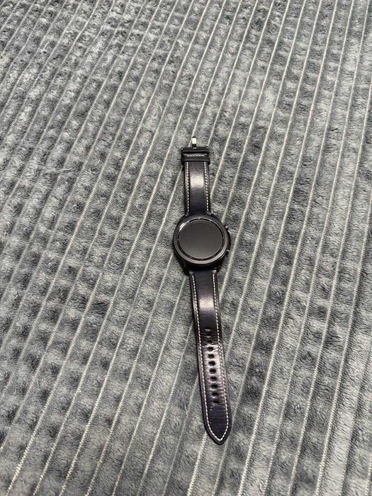 Смарт-часы Samsung Galaxy Watch3 (Classic)