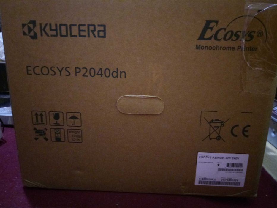 Imprimanta laser, noua, sigilata, Kyocera Ecosys P2040dn, duplex, retea USB direct
