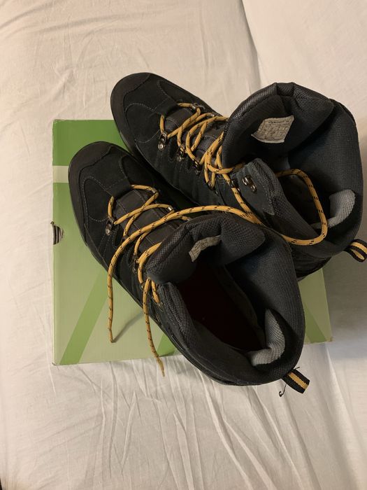 Incaltaminte pentru munte Karrimor nr. 46