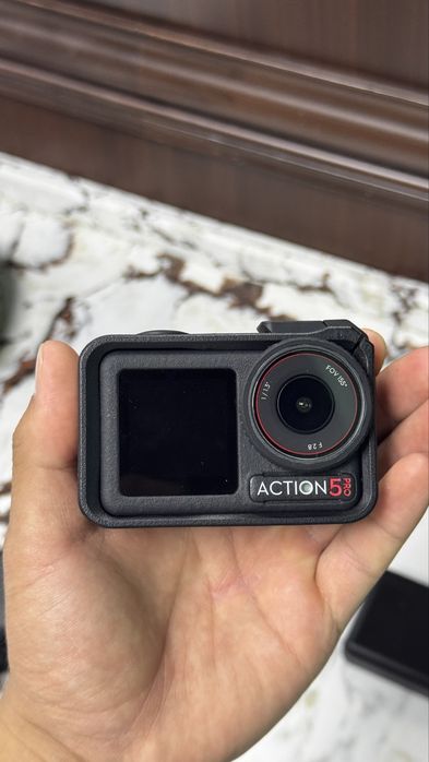 DJI Osmo Action 5 Pro adventure combo