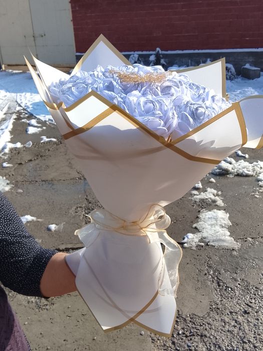 Цветы ручной изделия