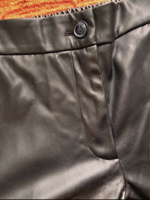Pantaloni imitatie piele drepti S