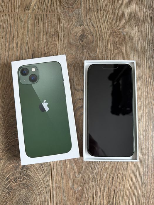 Телефон iPhone 13 128GB