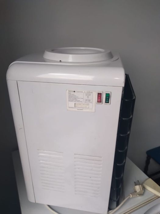 Кулер для воды