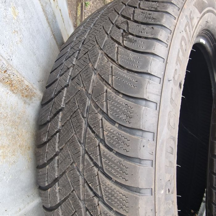 BRIDGESTONE Зимни 225 60 17