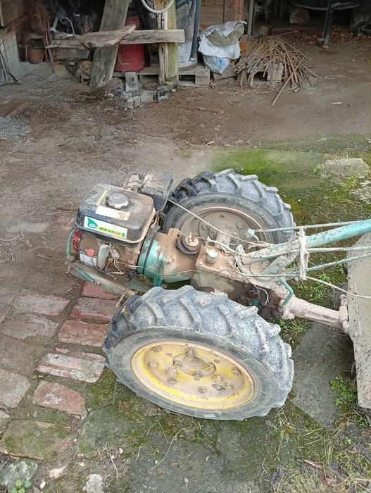 Мотоблок с инвентар