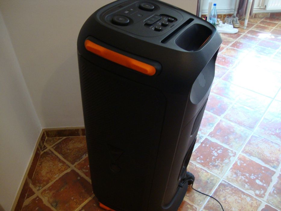 Jbl partybox 710