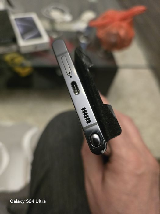 Vand Samsung  S 22 ultra  512Gb .