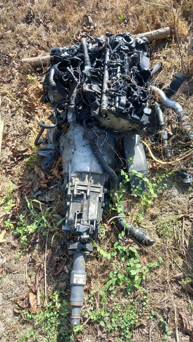 Vând motor BMW 150 cp