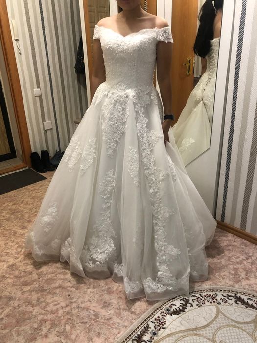 Свадебное платье