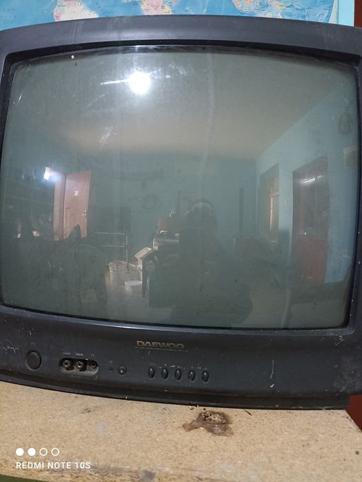 Три телевизора с кинескоп - неработещи