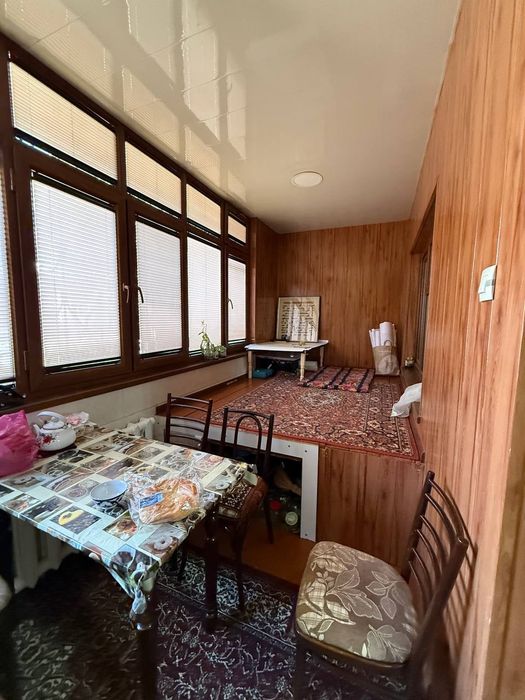 4х комнатная квартира на первом этаже возле рынка Чарсу 82,5 м²