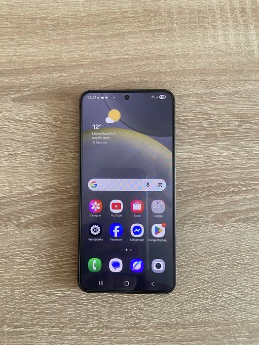 Samsung S24 128 Gb. Перфектен.