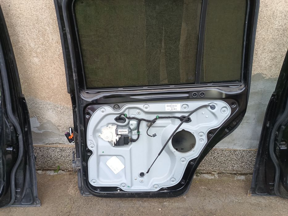 Врати за vw touran