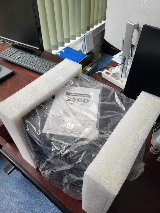 Carcasa PC Obsedian series 250D Mini ITX