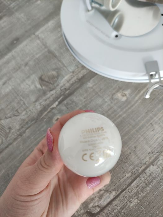 Aplica cu pisicuțe E17+ 2 becuri Philips/ camera copiilor