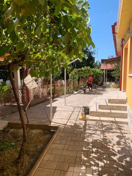 Montez pavele si borduri