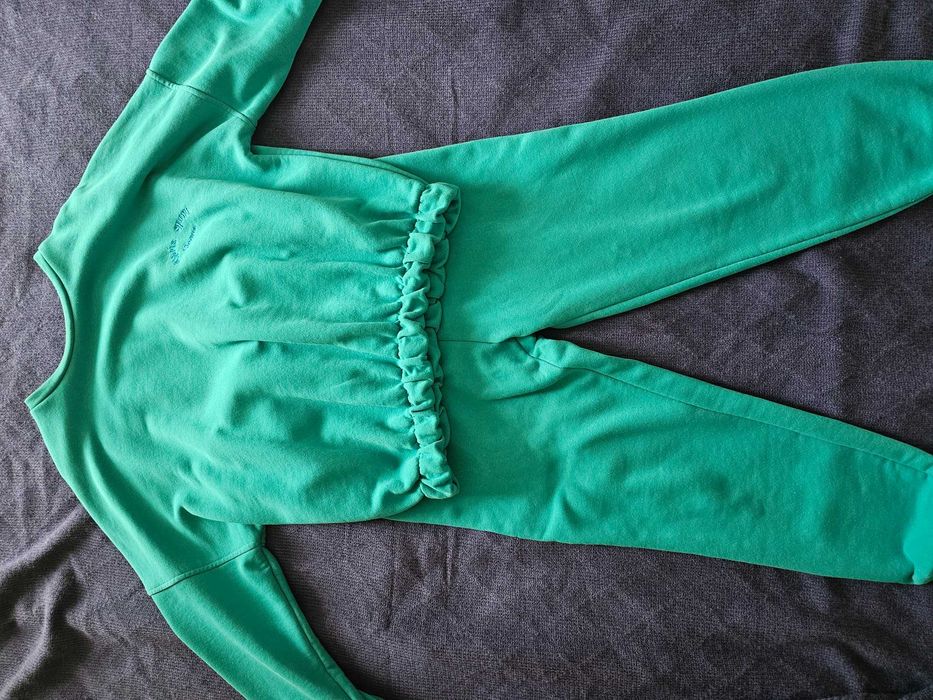 Продам джинсовку, костюм