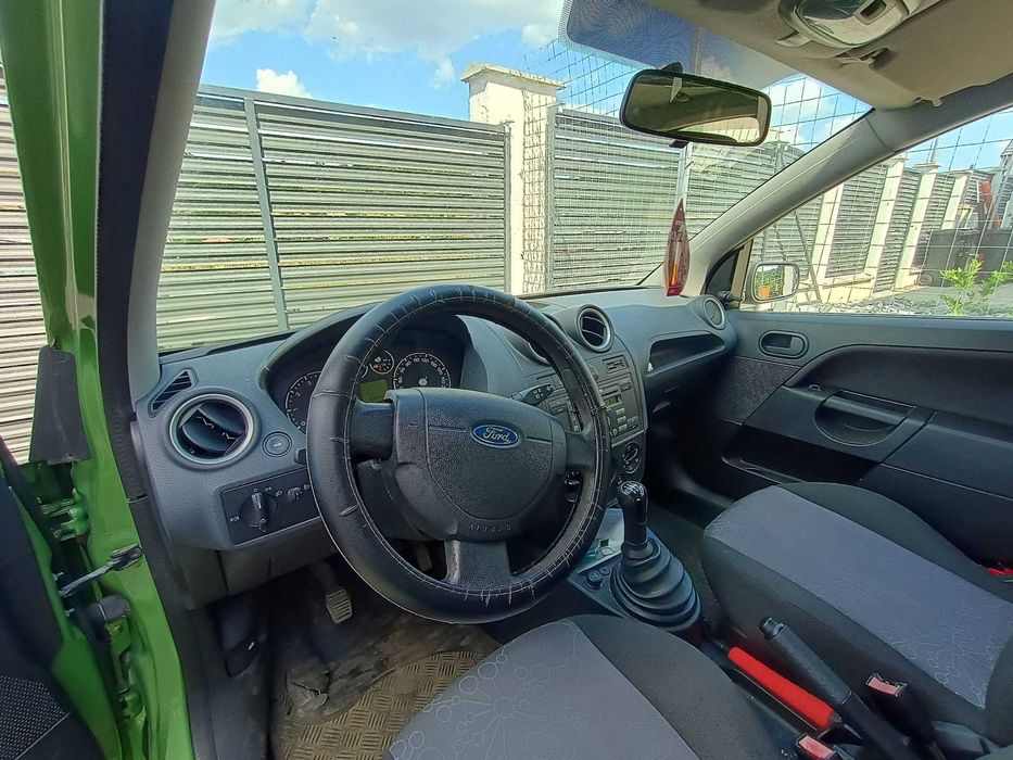 Vand Ford Fiesta 1.4 Benzină 2008, pret 3800 lei, are ITP, se poate vedea in Targu Mures