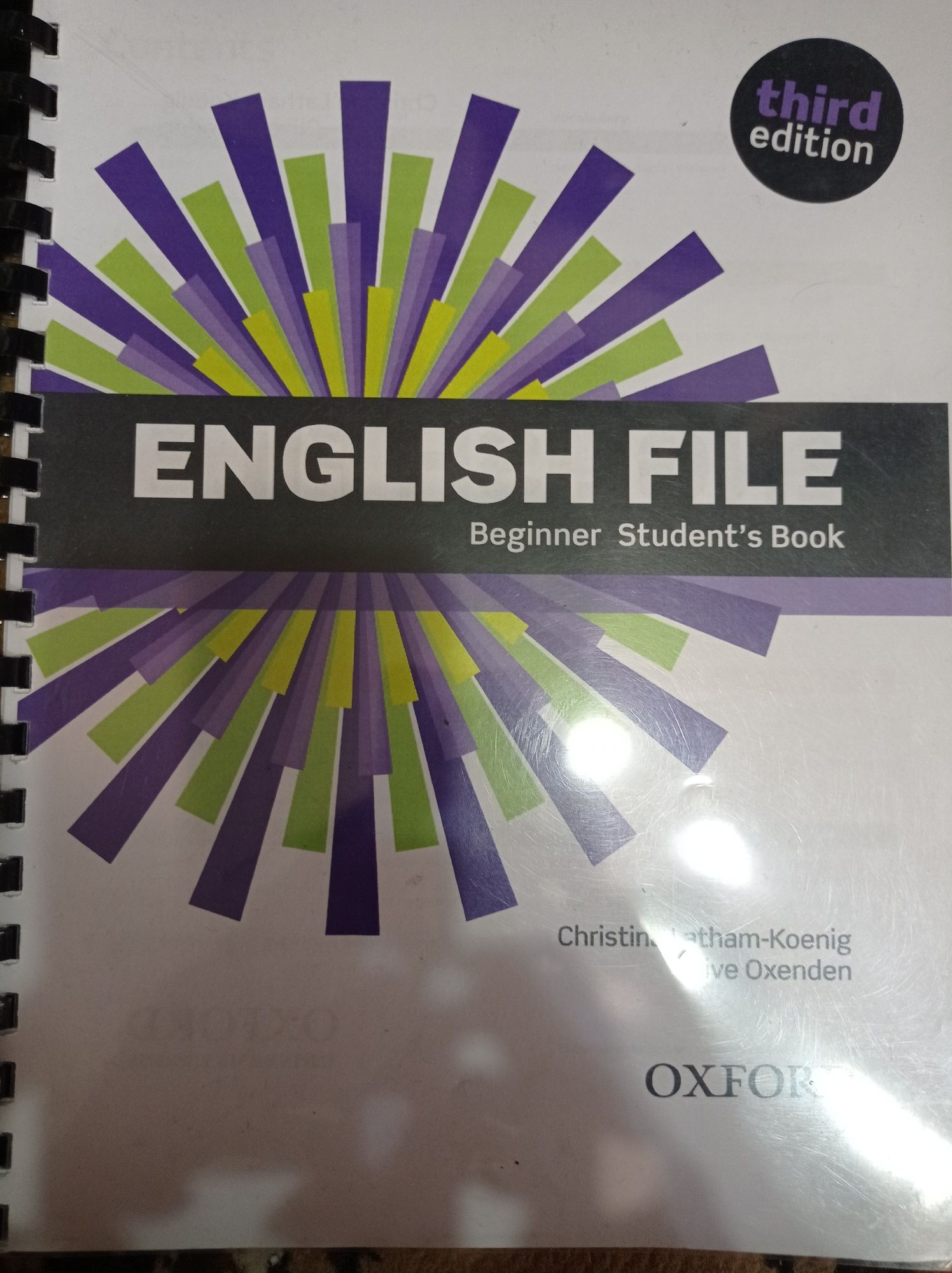 English file Beginner student's book. English file: Beginner.