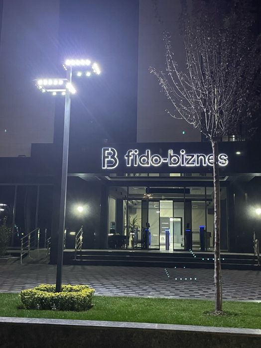 Столб LED садовово парковый 100+100 ват