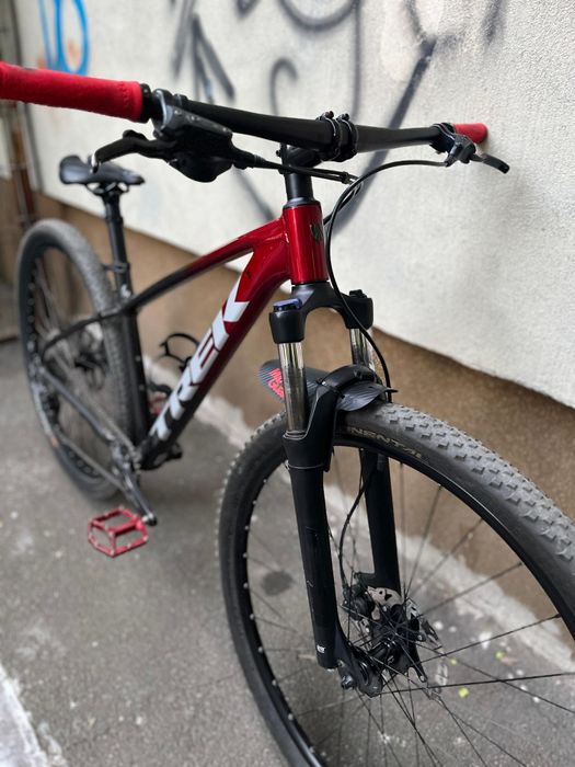 Bicicleta Trek Marlin 6 gen 2 (2025)