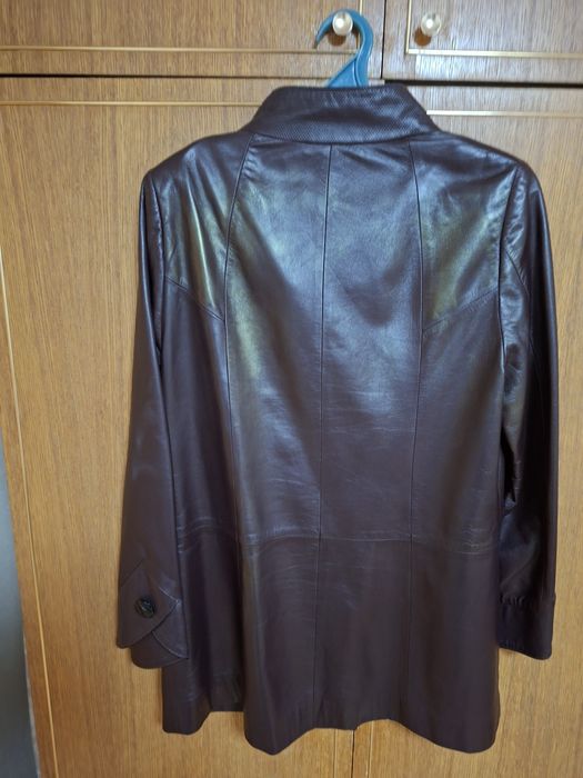 Продам кожаную куртку