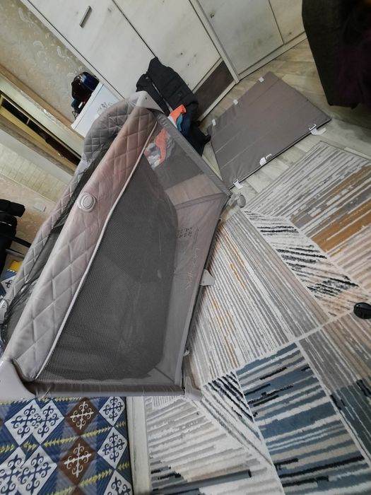 Продам манеж срочно