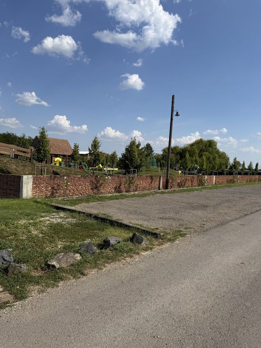 10000 mp2 langa ferma ancutei
