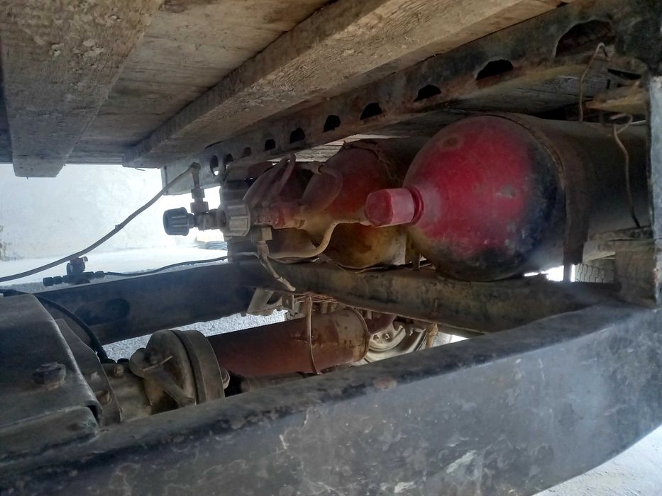 Uaz bartovoy zor holatda