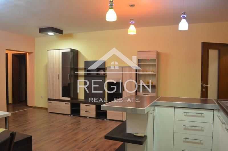 Дава се под наем Четиристаен апартамент в Варна, Център - 117 кв.м за 800 € - Снимка #3