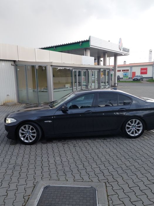 Vând BMW seria 5 F10 an 2010 cutie  automata proipietar in acte