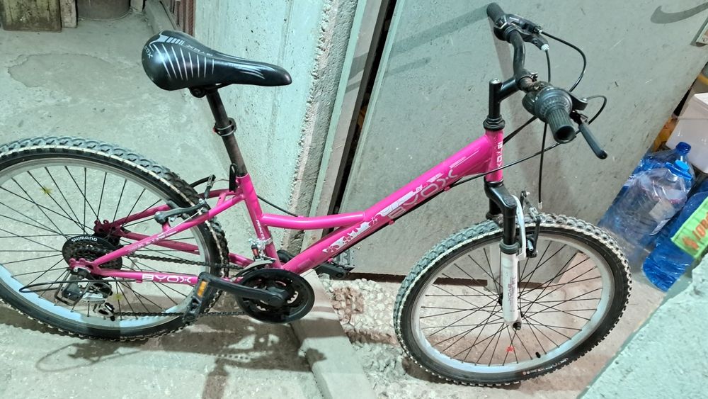 Продавам детско колело " Byox", запазено"