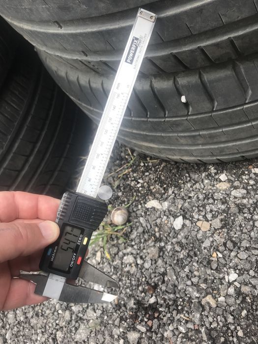 Два броя летни гуми 19 цола Michelin Pilot Sport 5 DOT1222 245/45/19