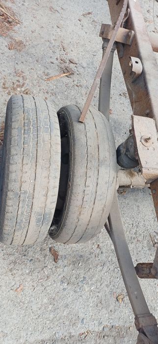 Шаси за ивеко 35-10 дълга база двойна гума междуосието е 390см