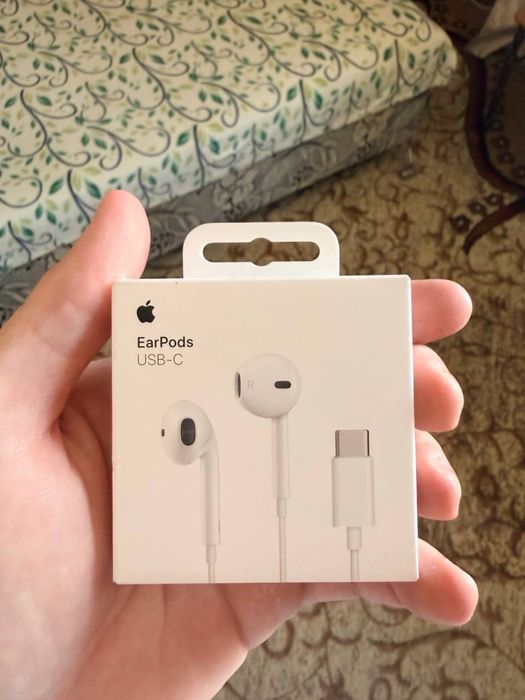Новые наушники Earpods