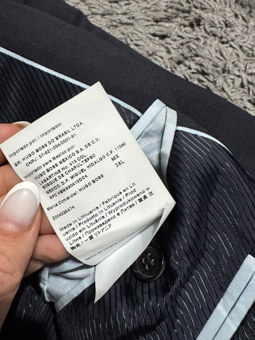 Sacou Hugo Boss marimea 48 EU